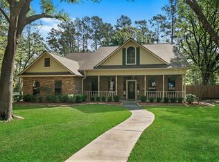2400 Hollowbrook Ln, Conroe, TX 77384