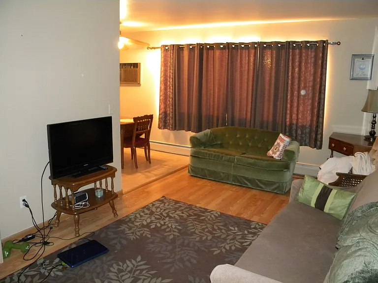 1838 Hayes St NE — Photo 9