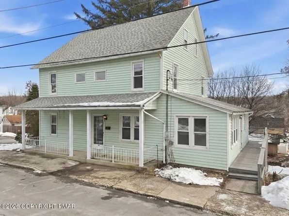 25 N 5th St, Bangor, PA 18013
