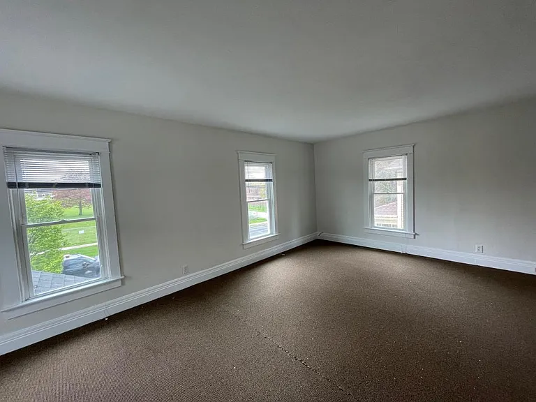224 State St — Photo 3