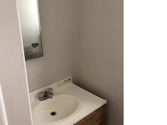 2nd image of 4180 NW 26th St