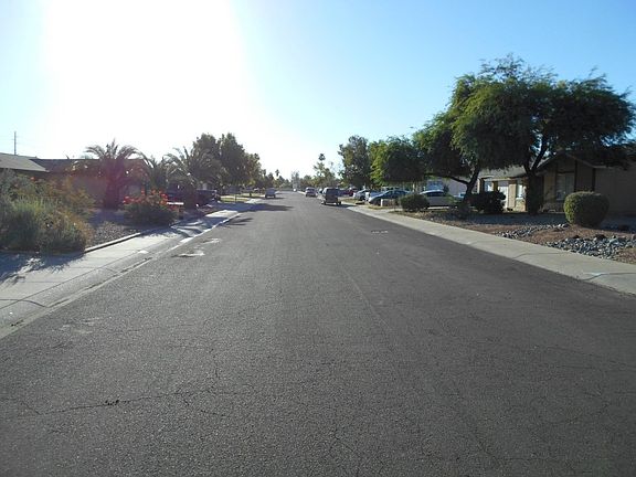5th image of 4815 W Villa Theresa Dr