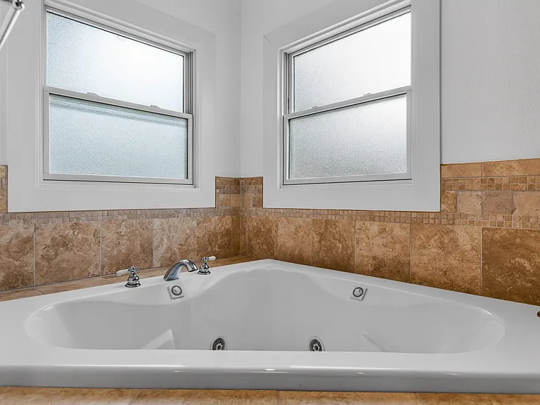 3111 Glenview Ave — Photo 21