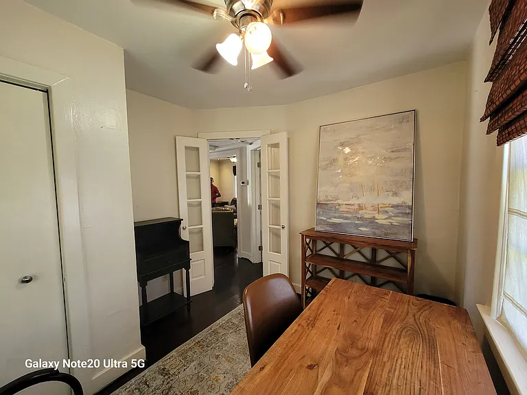 2141 Windsor Ave — Photo 8