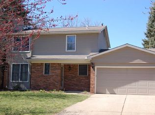 15629 Hubbard St, Livonia, MI 48154