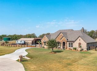 9460 Tay Ln, Justin, TX 76247