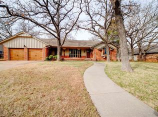 1113 E 11th St, Edmond, OK 73034