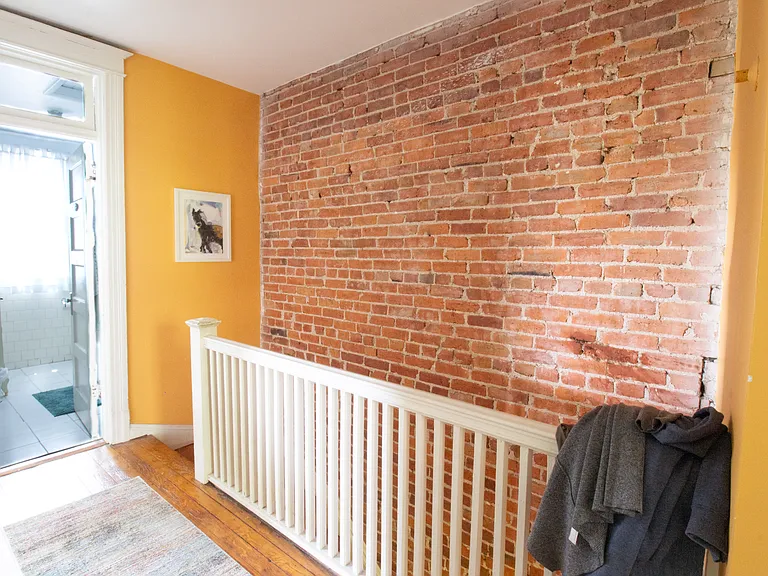 148 Adams St NW — Photo 26