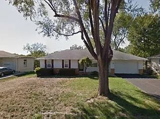 411 SW 22nd St, Blue Springs, MO 64015