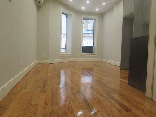 Rented by Spot It Realty LLC | media 17