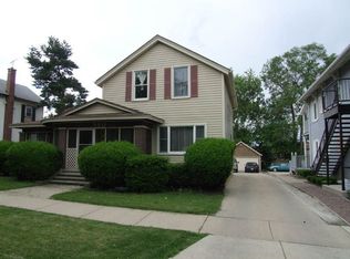 3811 Main St, McHenry, IL 60050