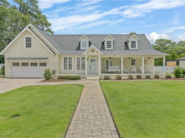 2228 Starfish Rd, Virginia Beach, VA 23451