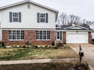 1369 Nykiel Ct, Ballwin, MO 63011