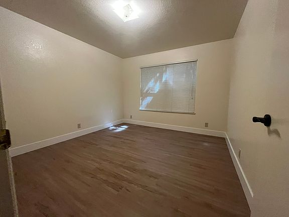 3rd image of 1321 Q St APT 6