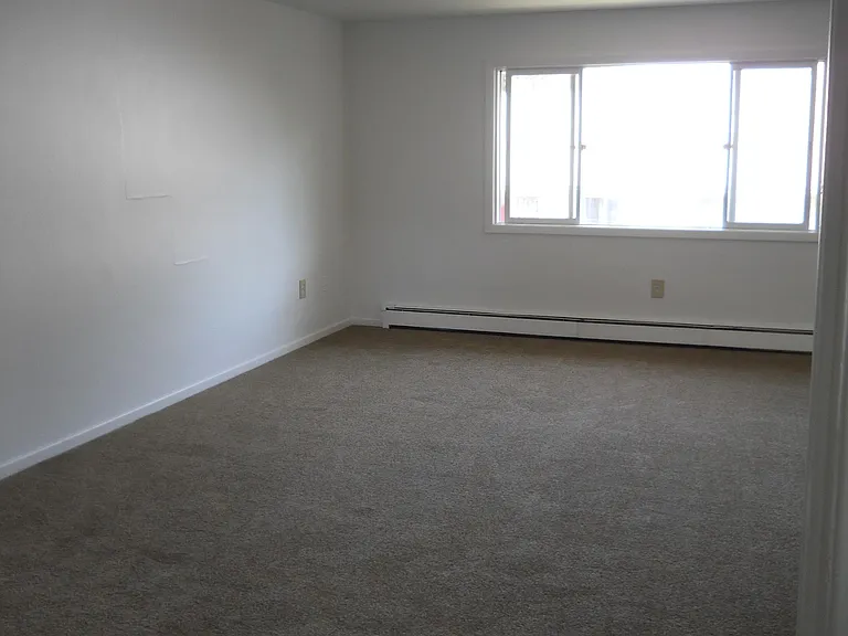 5 Webster Ct — Photo 5