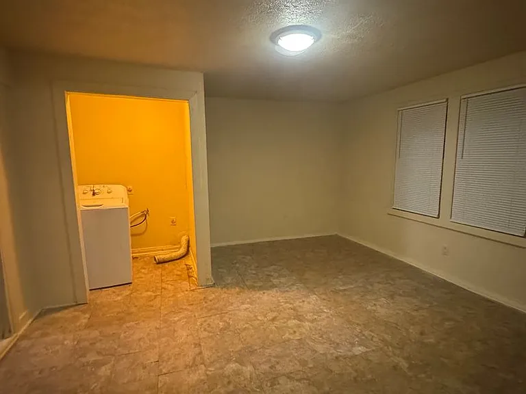 209 Hunt St — Photo 3