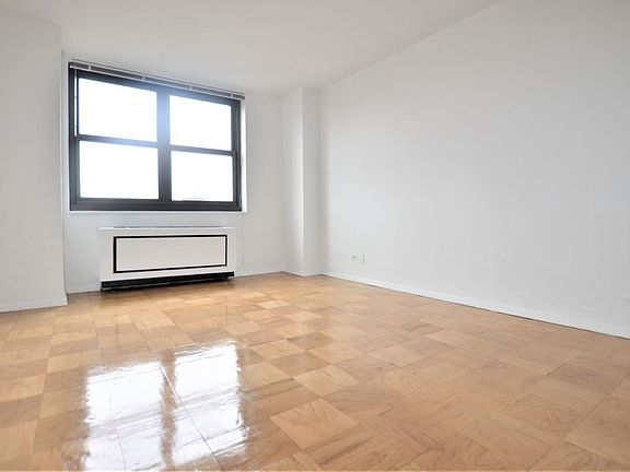 2nd image of 200 E 72nd St APT 7F