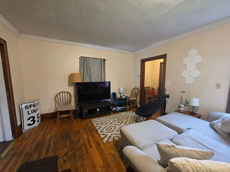 338 E College Ave — Photo 5