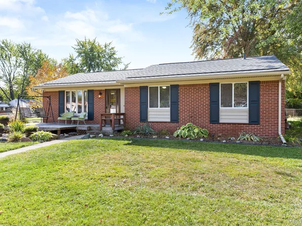10696 Van Buren Ln, Van Buren Township, MI 48111