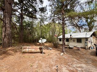 1280 Lakeview Dr, Caldwell, TX 77836