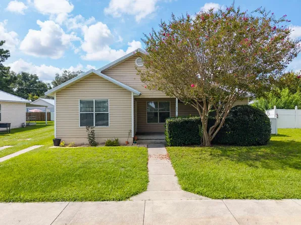 623 6th St SW, Live Oak, FL 32064