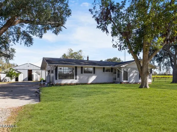 9706 Lake Peigneur Rd, New Iberia, LA 70560