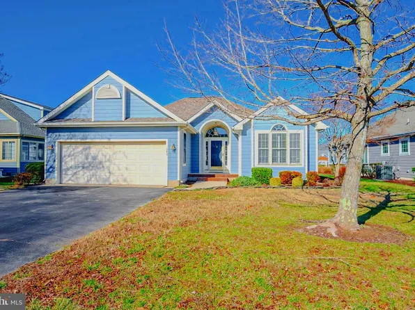 340 Lakeside Dr, Lewes, DE 19958