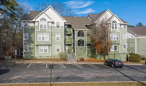 978 Stewarts Creek Dr #9 Photo 1