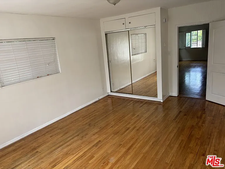 840 Rose Ave — Photo 4