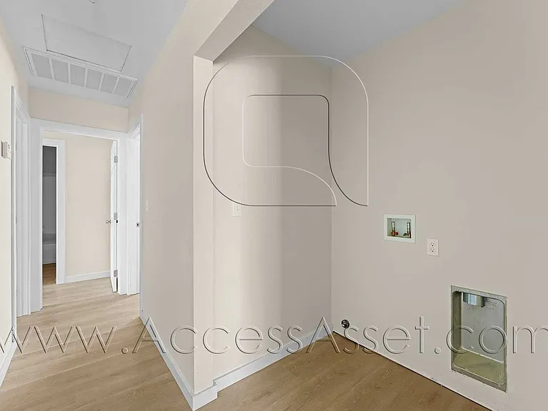 (*) S Lindsay 108 — Photo 12
