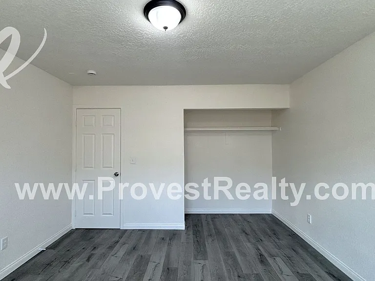 Freshly Modernized 1-Bed, 1-Bath Apartments in Adelanto!! — Photo 18