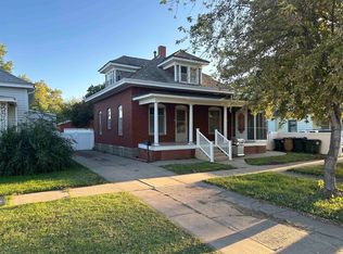 263 W Broadway Ave, Hoisington, KS 67544