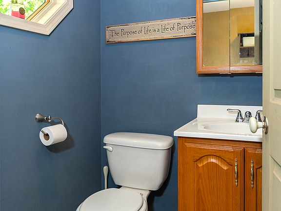 5th image of 615 South St