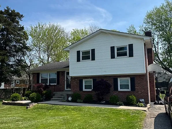 8403 Smyrna Pkwy, Louisville, KY 40228