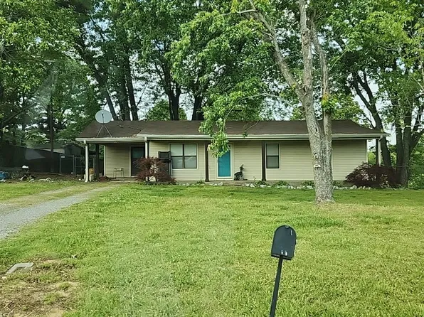 3566 McCullough Chapel Rd, Dyersburg, TN 38024