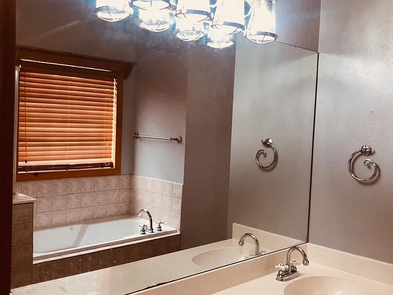 4205 S Telephone Rd — Photo 10