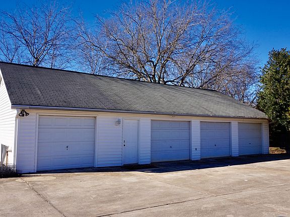 4 bay garage 