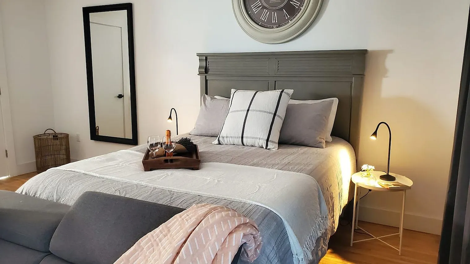 Studio, 1.0 bath, 290 sqft, $3,541 — Photo 2