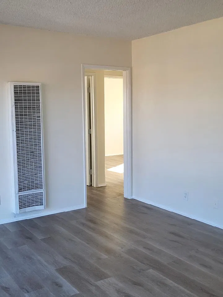 2 bed, 790 sqft, $2,150 — Photo 2