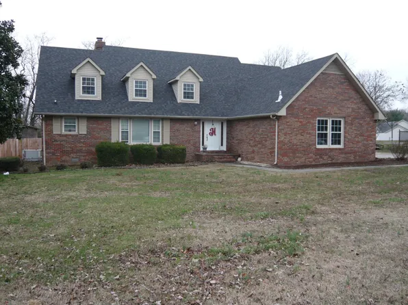 114 Jamestown Dr, Tullahoma, TN 37388
