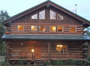 40 E Seahawks Way, Belfair, WA 98528