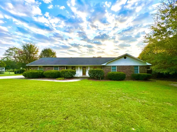1339 Shoreland Dr, Sumter, SC 29154