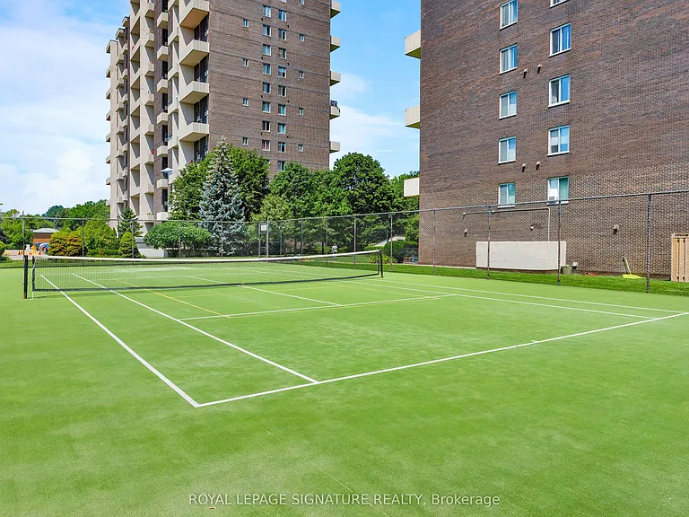 35 Ormskirk Ave #302 — Photo 43