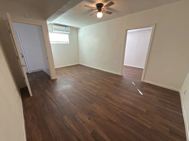 3627 W Northview Ave — Photo 23