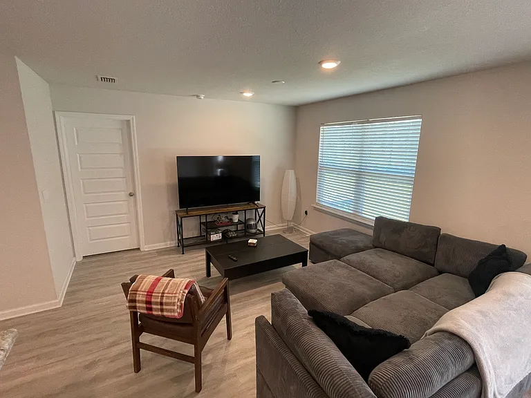 6348 Bellavia Ln — Photo 7