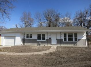 427 S Harris St, Cameron, MO 64429