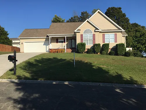 1036 Crossing Way NW Photo 1