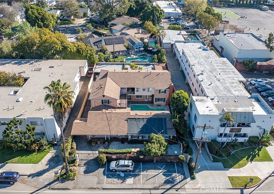 1st image of 4918 Cahuenga Blvd