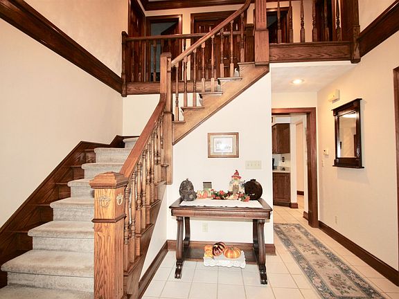 3rd image of 1514 Bramoor Dr