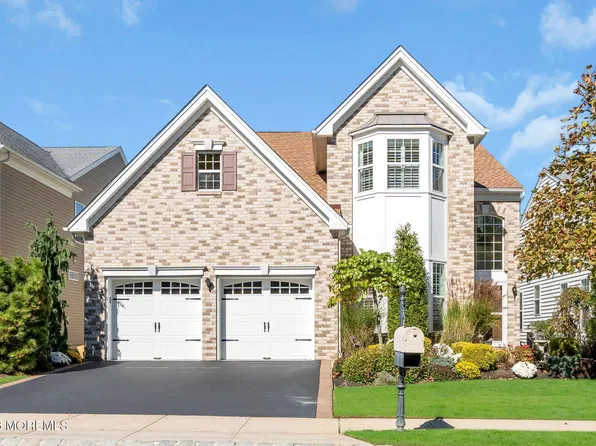 33 Northcrest Drive, Tinton Falls, NJ 07724